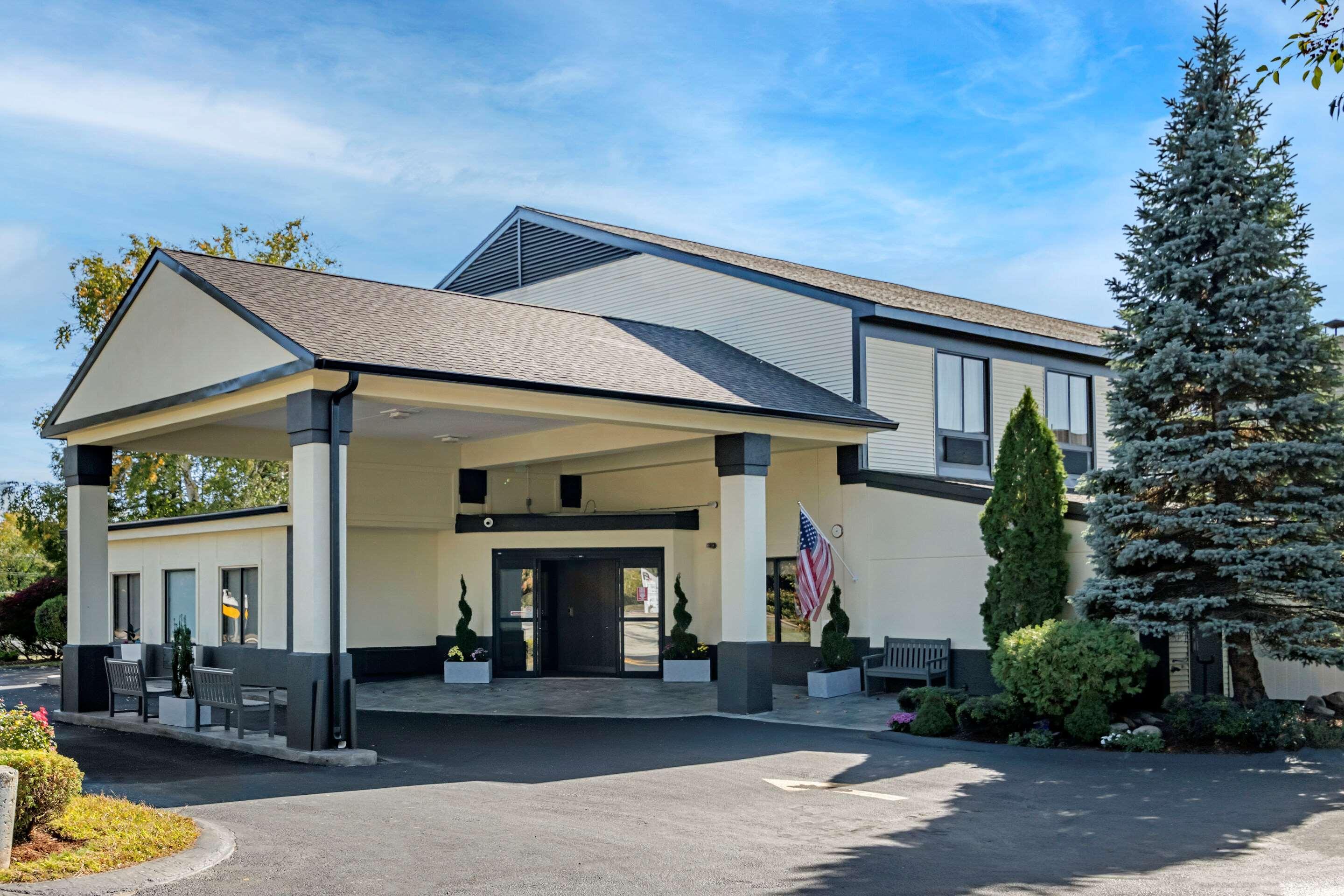 Clarion Inn Нашуа Экстерьер фото